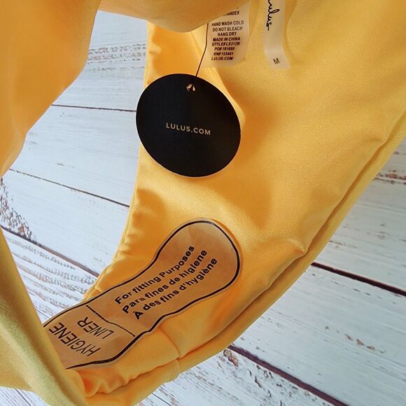 Lulus Bikini Swim Bottom Womens Size M Yellow Beach NWT - Picture 4 of 6